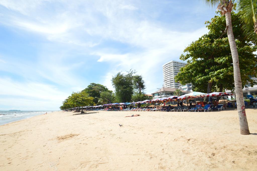 D.D. Inn Beach Guesthouse Патая Екстериор снимка