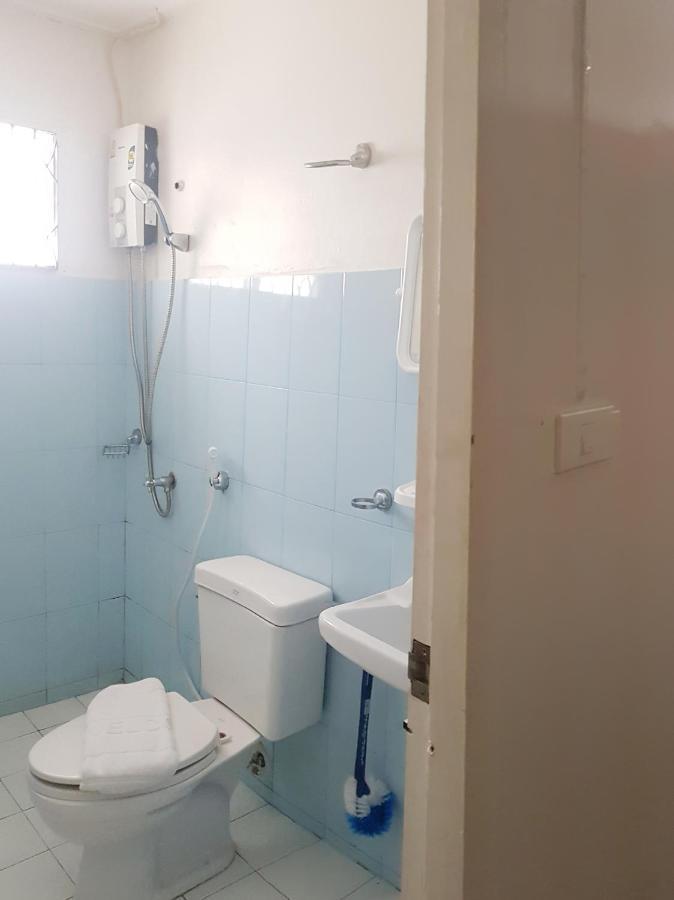 D.D. Inn Beach Guesthouse Патая Екстериор снимка